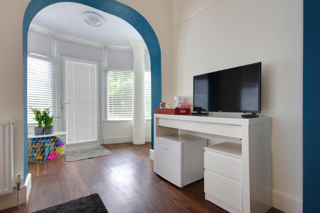 Large En-Suite By The Beach Bournemouth Bagian luar foto
